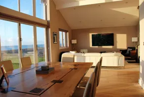 Wow I'm living on the beach. Luxury 4 bed sleeps 8 - Image 4
