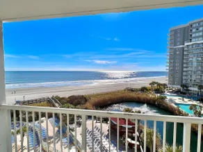 Luxury King OceanFront Couple’s Suite - Image 3