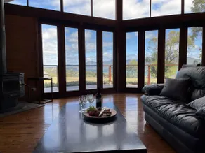 Mountain Bay Log Home - Image 3
