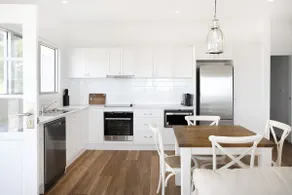 Pas Beach House Apartment 1 - Image 3