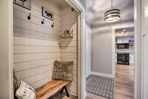 Modern Sunriver Home w/ Hot Tub: Ski, Hike & Bike! - Image 4