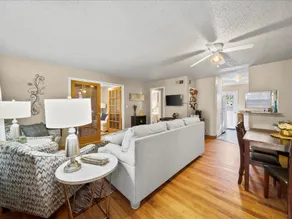 ​Pet-Friendly 1BR Condo with pool in Midtown Tulsa - Image 2