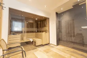 Superior Chalet for 10 people with sauna and outdoorjacuzzi - Image 4