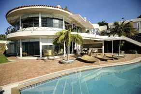 Luxuriöse Villa Bahía mit Infinity Pool, Panoramablick, Sauna und Fitnessbereich - Image 5