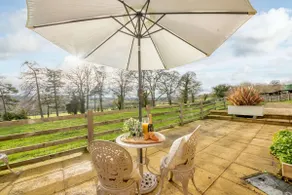 One bedroom dog friendly Cotswold holiday cottage - Oxbow Cottage - Image 2