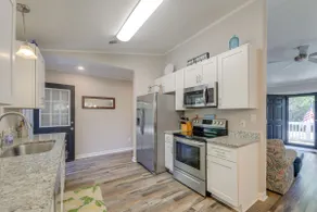 Walk to Beach & Family Fun! Emerald Isle Home - Image 5