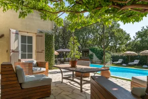 Provencal bastide with heated pool near Alpilles and Luberon - Image 3