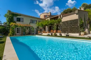 Provencal bastide with heated pool near Alpilles and Luberon - Image 4