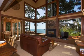Sea Cliff - Perched above Sea, Romantic & Private! - Image 4