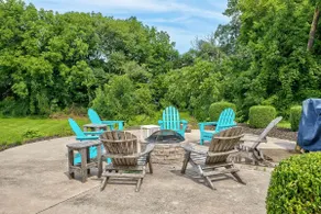 Broadway Getaway, Pool & Hot Tub in South Haven - Image 5