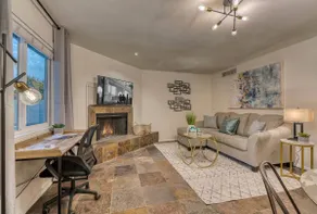 Designer's Work! Private with FREE Heated Pool - Image 4