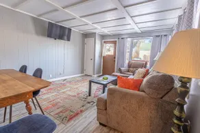 Rustic 2 Bedroom Boho Apartment - Image 5