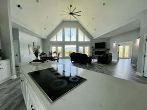 New! Private 5BR 5,000 SqFt Lake House on 7 Acres - Image 3