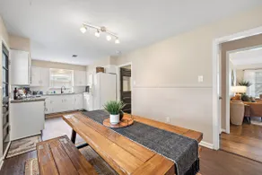 Sleek 4BR Single-Level: 3 Kings + Retro Arcade - Image 4