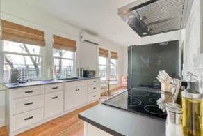 Bright 1BR/1BA - NW 23rd - Walk to Shops - Image 3