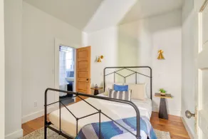 Bright 1BR/1BA - NW 23rd - Walk to Shops - Image 4