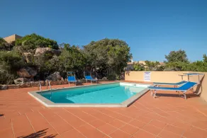 Ferienhaus Villa Alice mit Garten, gemeinschaftlich genutztem Pool & WLAN - Image 2