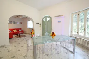 Private Villa for 8 Persons with garden and beach resort - Image 4