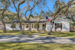 Nice Oasis in N Central San Antonio w/ Heated Pool - Image 3