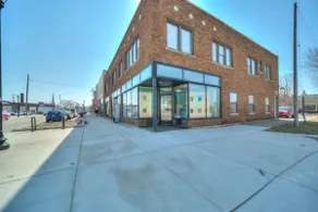 Lovely Mid-Century Modern - Apt B - Image 3