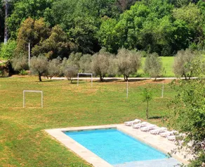 Recently restored, comfortable, private pool! - Image 3
