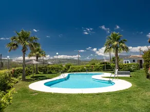 Lotus 2341 Golf beach & swimming pool - Image 3