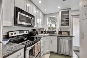 Magnificent Beach Townhome Steps from Atlantic Ave - Image 4
