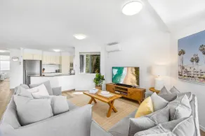 Belmore Palms ~ 2 Min to Surfie, Village & Beach - Image 3
