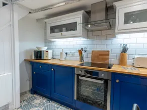 Finest Retreats - Old Harbour Cottage - Image 2