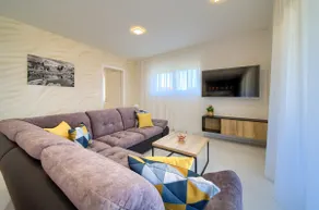 Apartment Crystal Aura 2 - Image 3