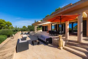 Casa Kyona: Moradia de Luxo com Vista Mar, Wi-Fi e Jardim - Image 5