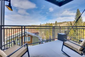 Winter Park Condo w/ Balcony ~ 4 Mi to Slopes - Image 2