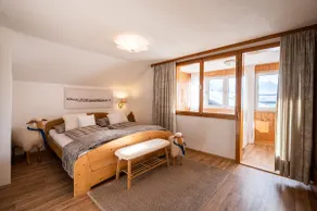 Cozy apartment rentals with panoramic views - Image 3