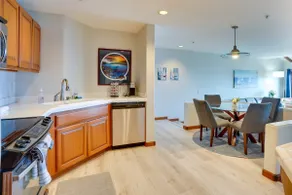 Bright Catalina Island Condo w/ Ocean Views! - Image 5