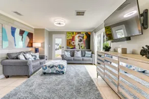 Vibrant Family Condo: 100 feet to Private Beach! - Image 3
