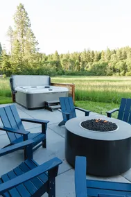 Lux Modern Cabin | HotTub, GameRoom, Winery - Image 3