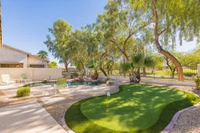 Golf front home in a central location with a pool! - Image 3