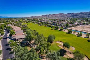 Golf front home in a central location with a pool! - Image 2