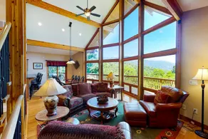 --Mountain Chalet Getaway with Breathtaking View Next to Tail of Dragon-- - Image 2