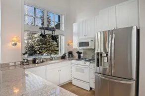West Vail Home | Steps to Bus | 5 Mins to Vail Village | Heated Garage - Image 2