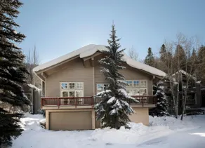 West Vail Home | Steps to Bus | 5 Mins to Vail Village | Heated Garage - Image 5
