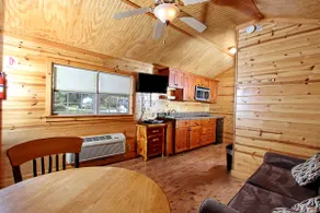 Deluxe Cabin 40 - Image 2