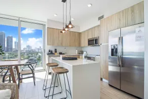 Amazing Ocean Views  2/2 Condo, Best Location - Image 4
