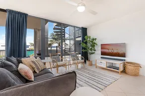 COASTAL ESCAPE - views rooftop terrace & jaccuzi - Image 5