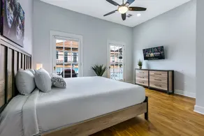 4BR Condo with Luxury Amenities - Image 4