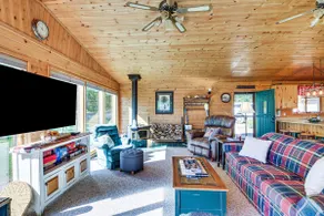 Lakefront Hackensack Cabin w/ Patio & Grill! - Image 5