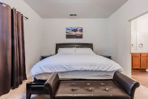 Luxe Dallas Retreat for Groups near DowntownDallas - Image 4