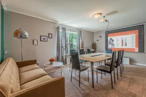 Luxe Dallas Retreat for Groups near DowntownDallas - Image 3