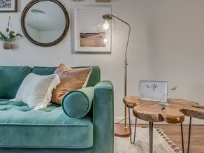 Cozy 4BR a 1/2mi from Campus. Room for entire fam! - Image 3
