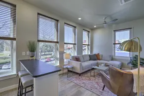 Stylish San Marcos Apt in the Heart of Dwtn! - Image 2